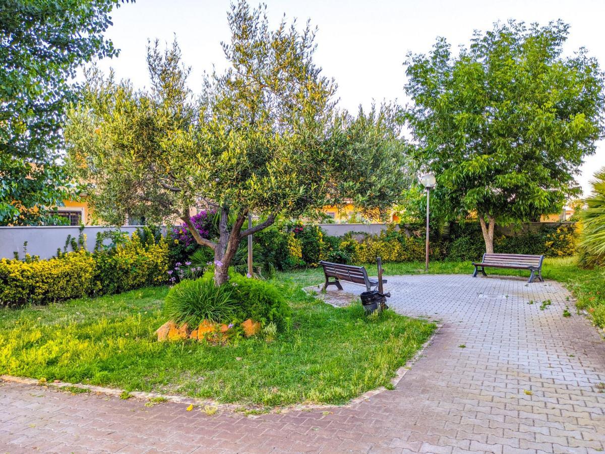 Isa Residence Fiumicino Airport Buitenkant foto