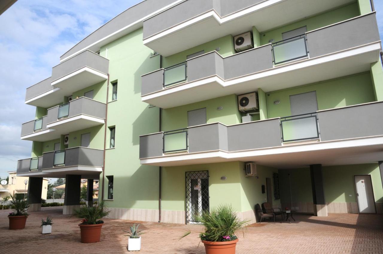 Isa Residence Fiumicino Airport Buitenkant foto
